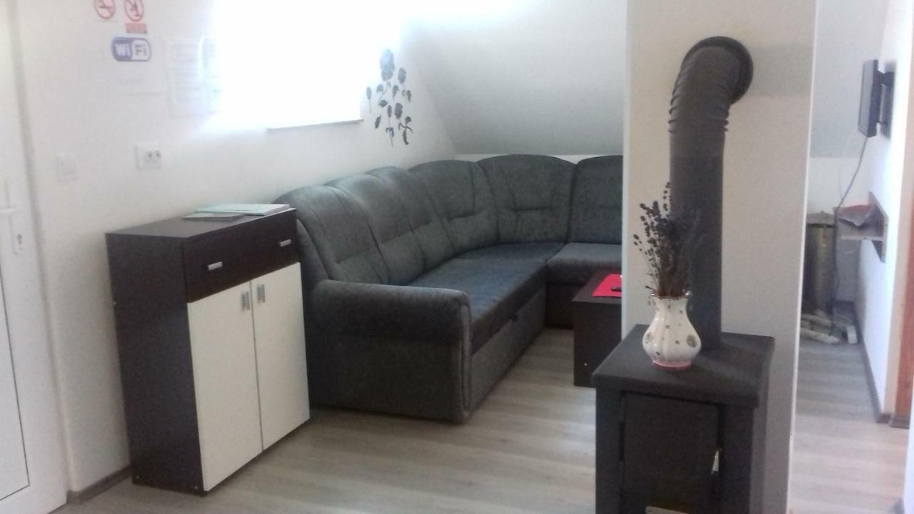 Saborsko Apartment Lug מראה חיצוני תמונה